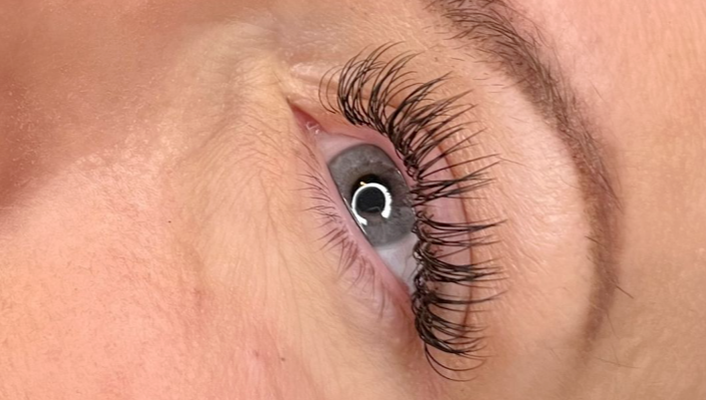 Individual eyelash extensions Pleasant View