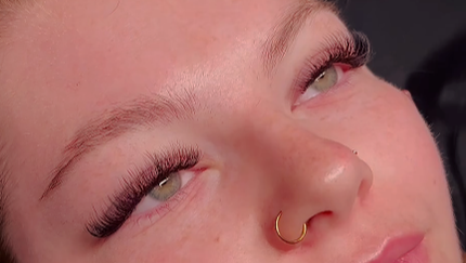 Classic lash technician Pleasant View